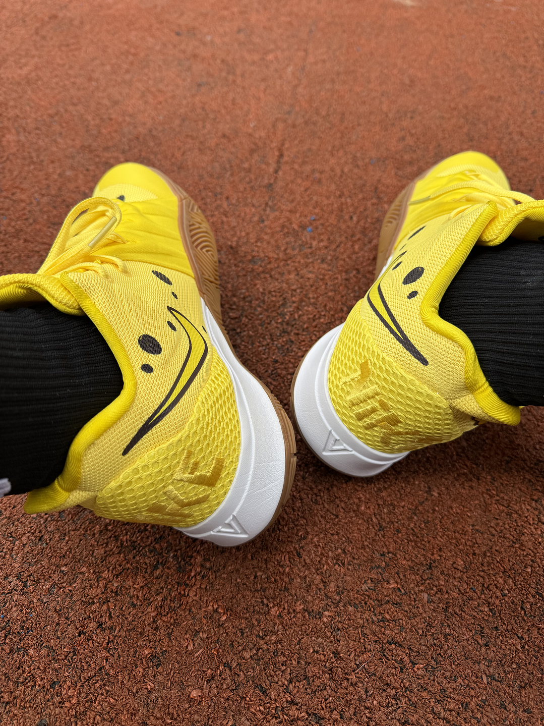 Nike Kyrie 5 Bob Sponja  5