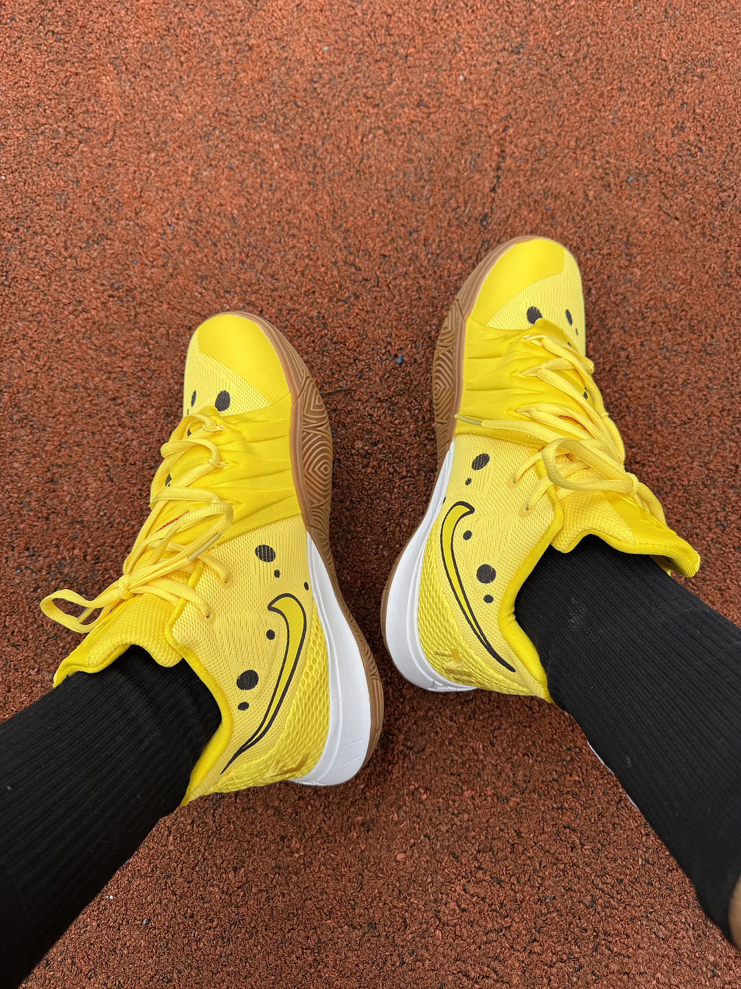 Nike Kyrie 5 Bob Sponja  2