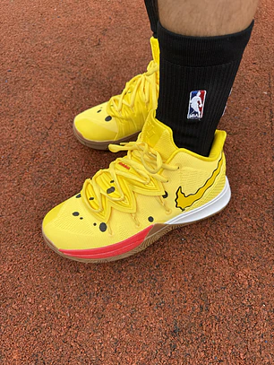 Nike Kyrie Irving 5 Bob Sponja 