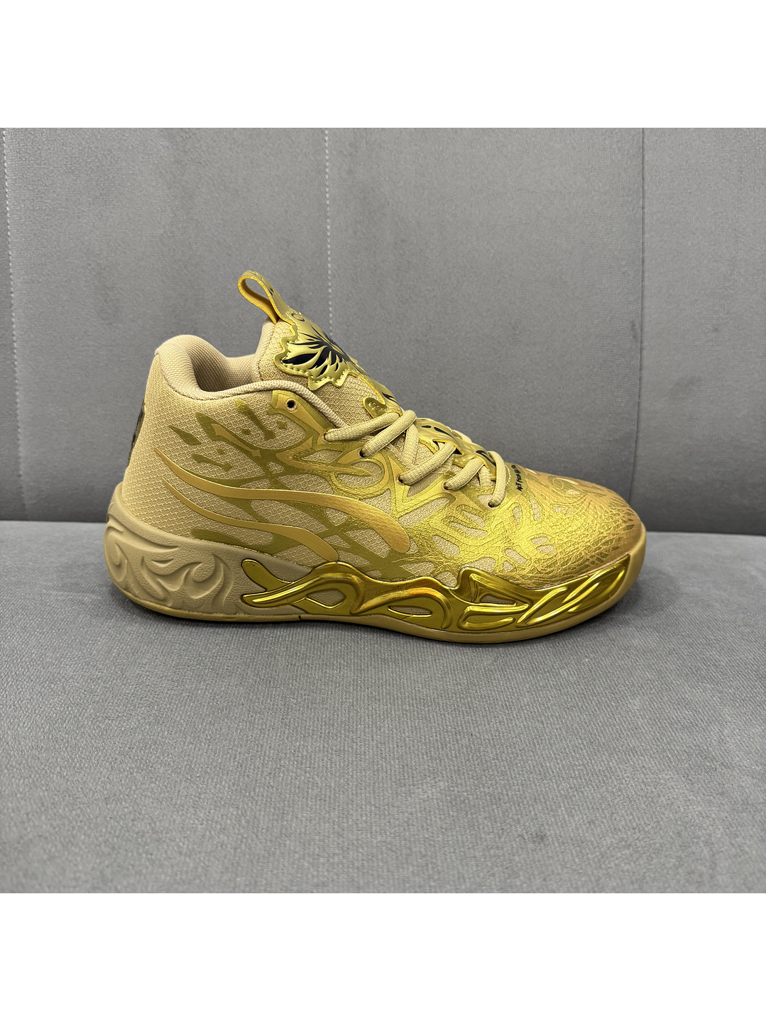 Puma Lamelo Ball 0.4 Gold  1