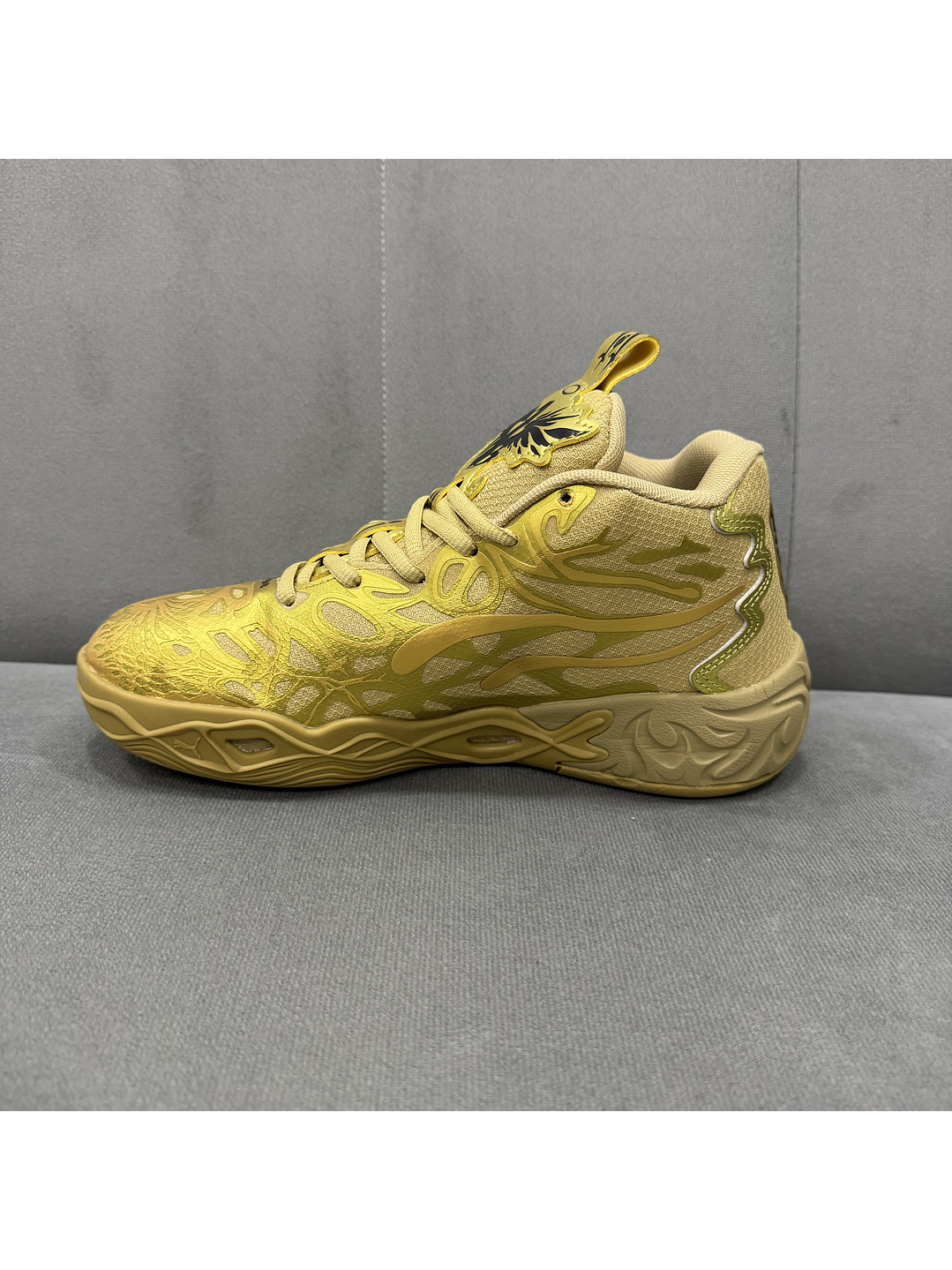 Puma Lamelo Ball 0.4 Gold  3