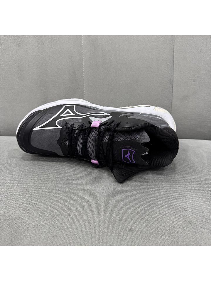 Mizuno Wave Z8 Black  4