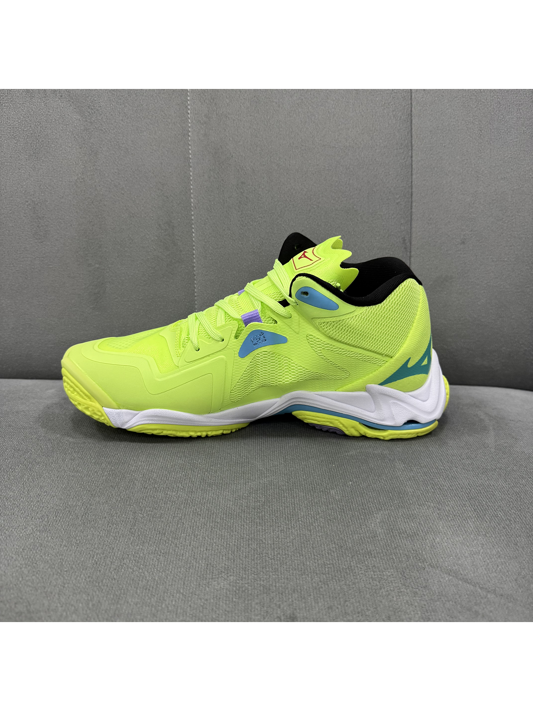Mizuno Wave Z8 Green  2