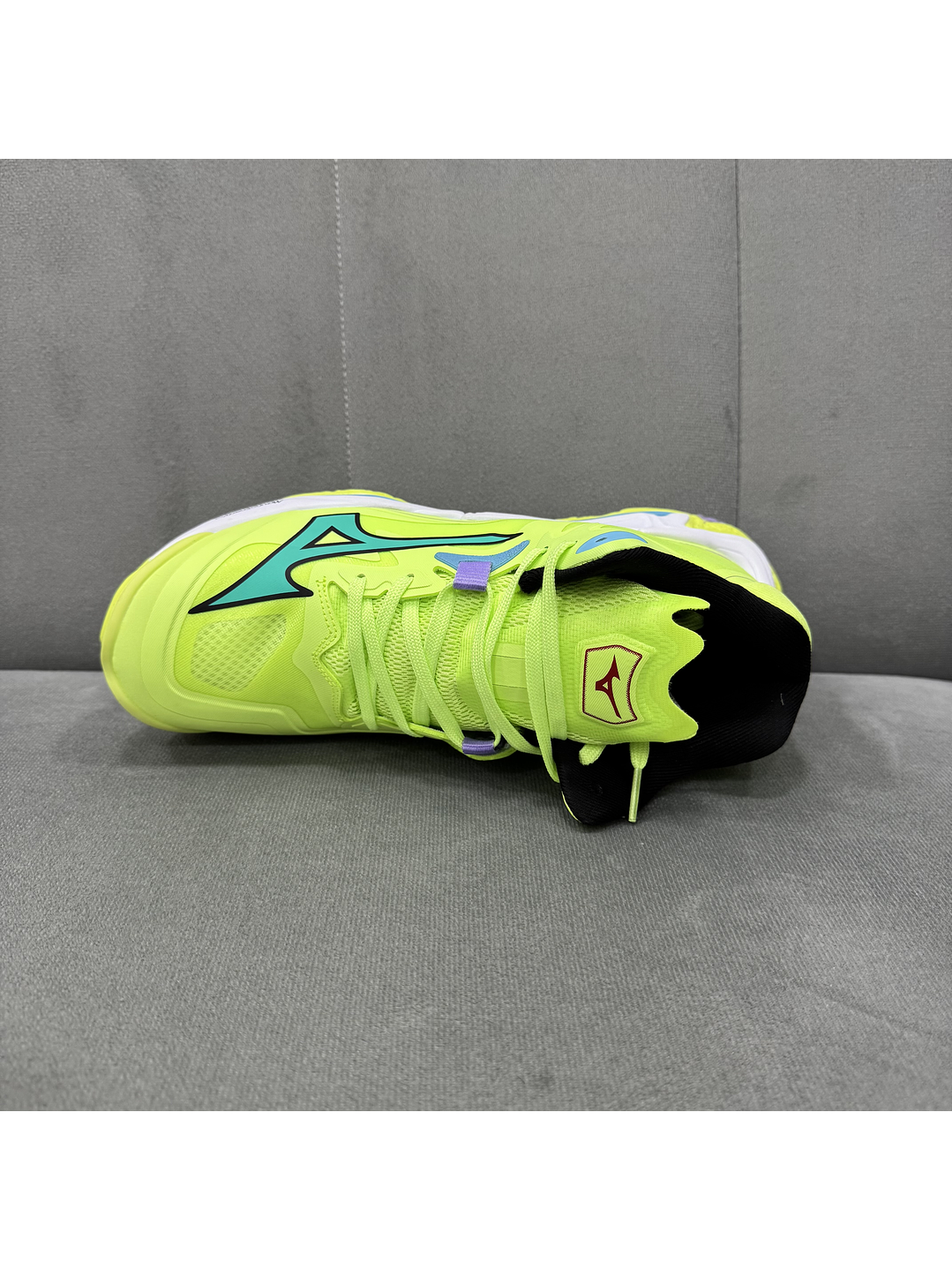 Mizuno Wave Z8 Green  3