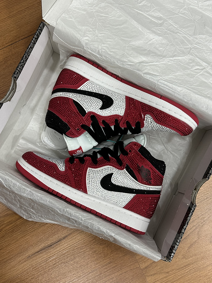 Jordan Retro 1 High Swarovski Chicago  2