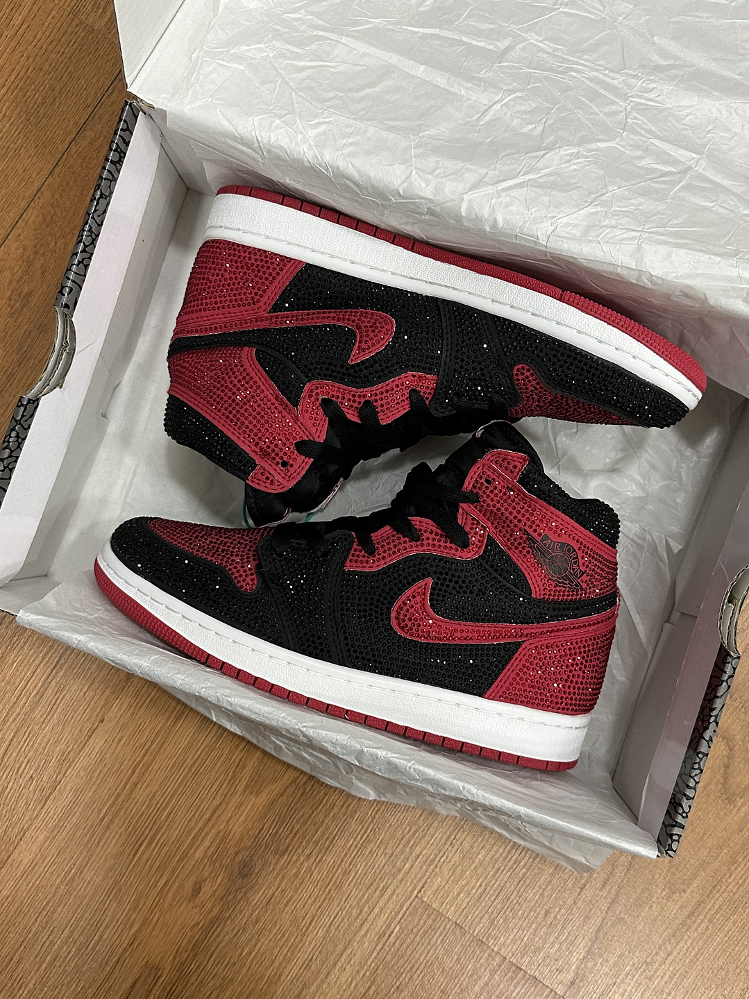 Jordan Retro 1 High Swarovski Black Red  2