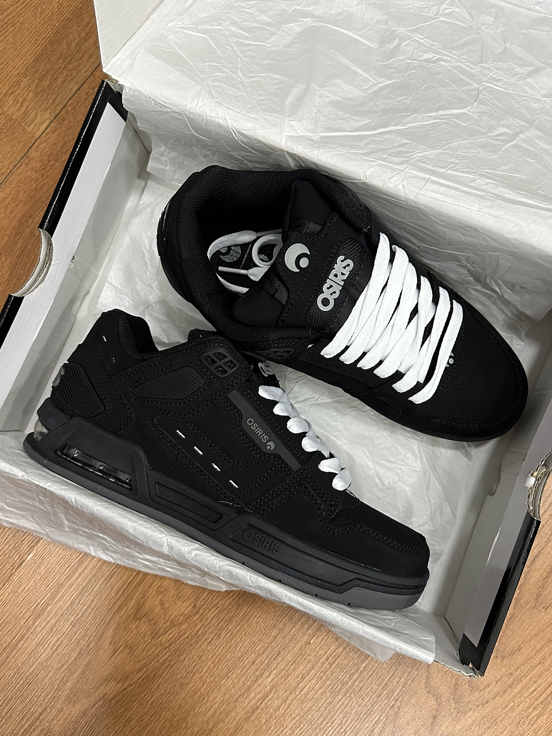 Osiris Peril Black White  2