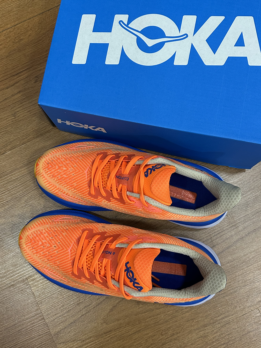 Hoka Clifton 9 Orange  4