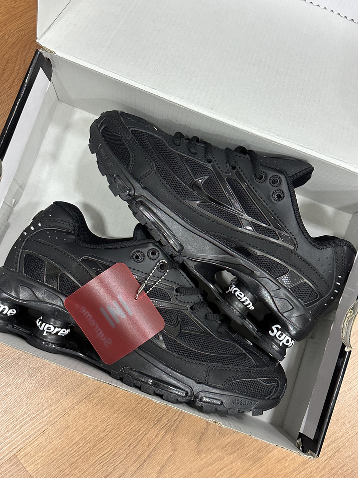 Nike Shox X Supreme  1