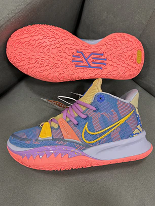 Nike Kyrie Irving 7 Expressions 