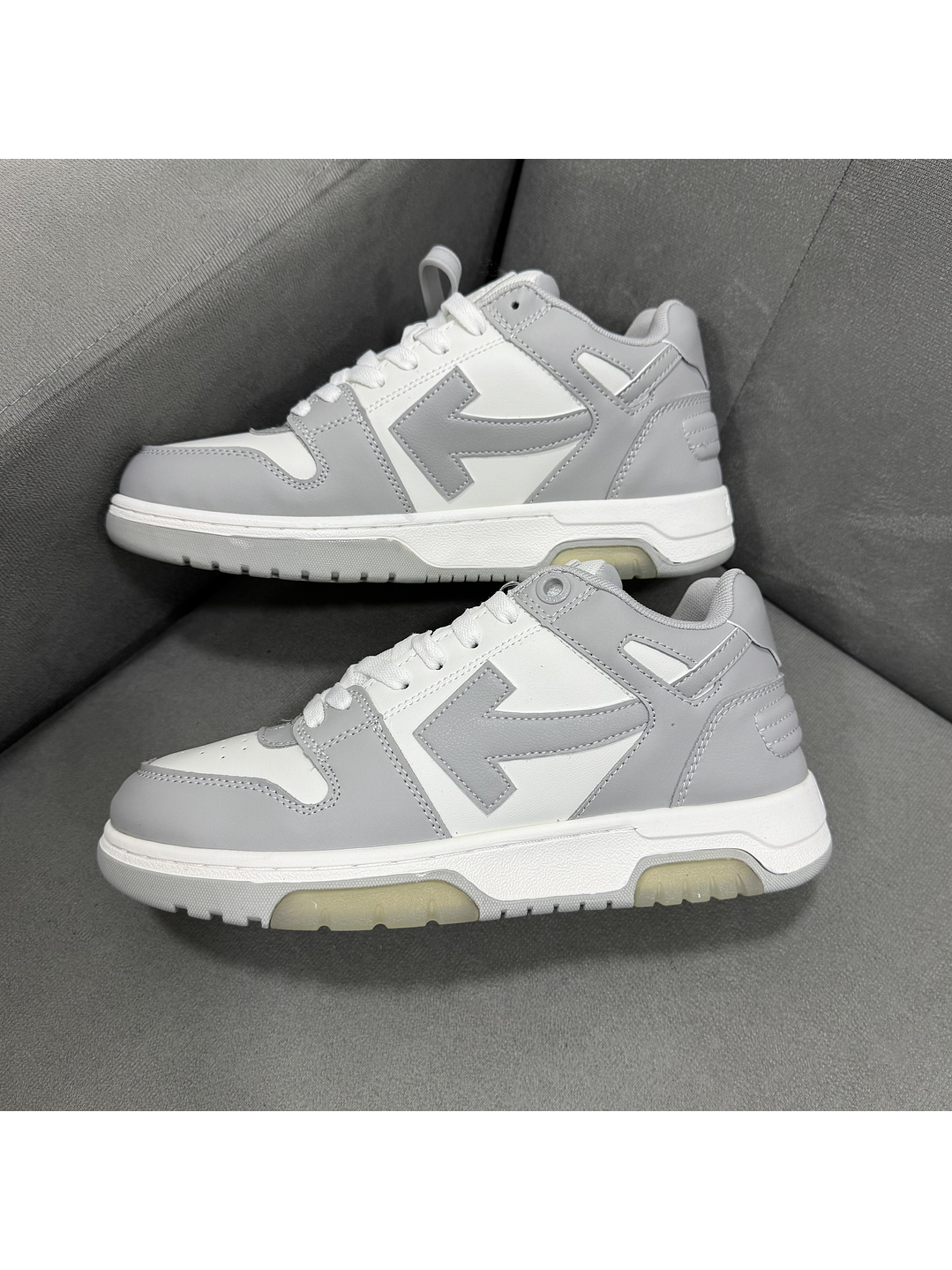 Off White Out Of Office Gris 2