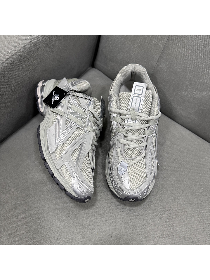 New Balance 1906r Gris  4