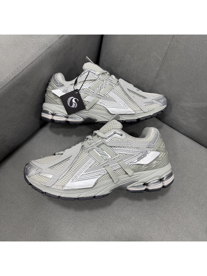 New Balance 1906r Gris  1