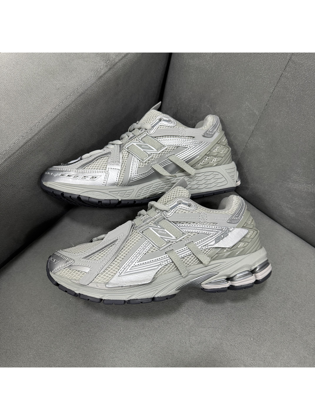 New Balance 1906r Gris  2