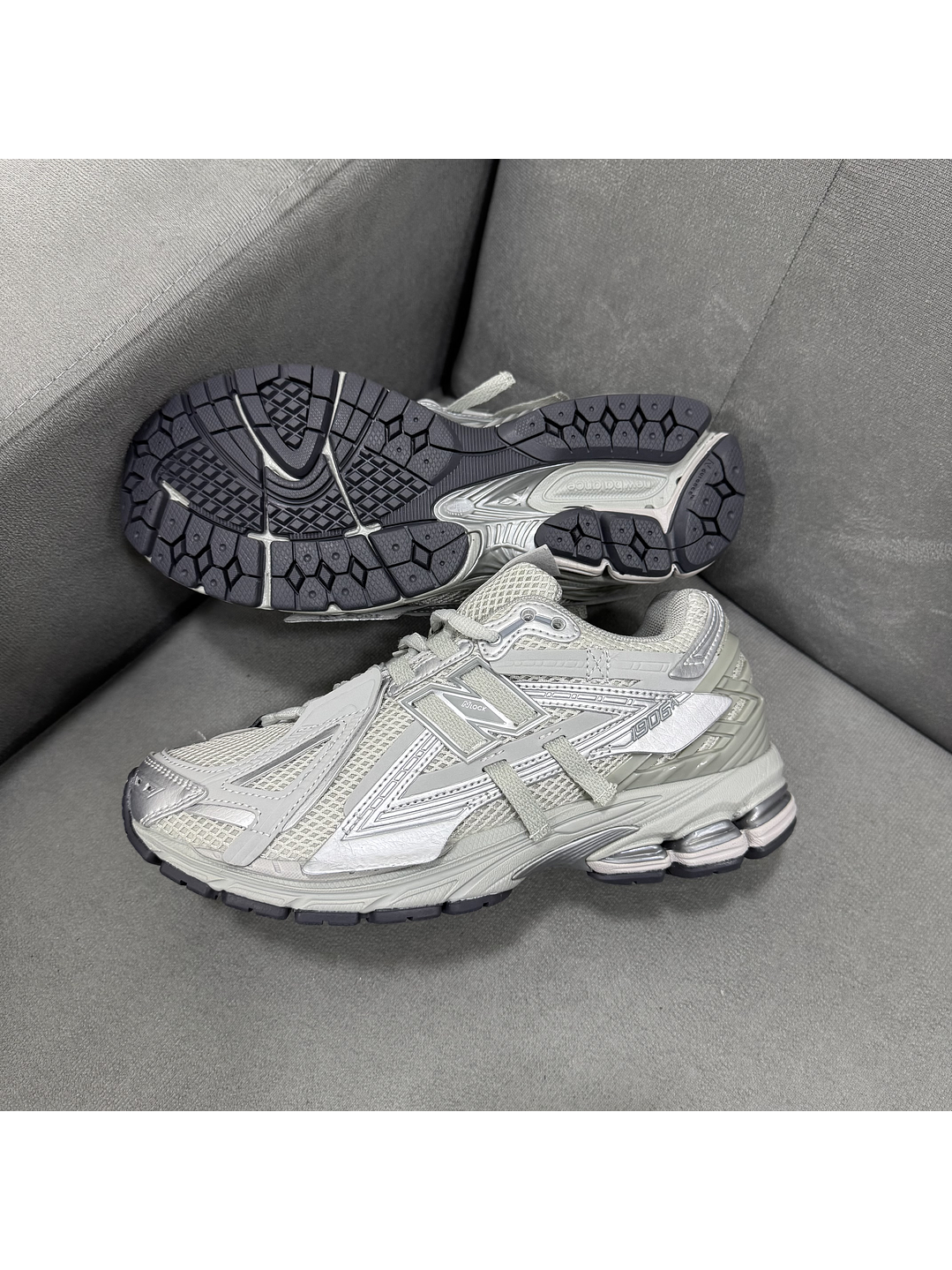 New Balance 1906r Gris  3