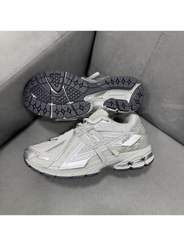 New Balance 1906r Gris  3