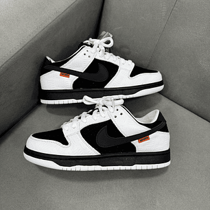 Nike Sb Dunk Tightbooth 