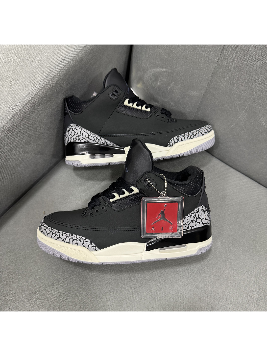 Jordan Retro 3 Off Noir  3