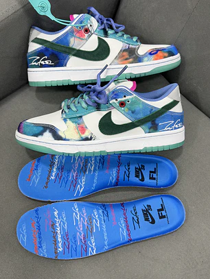 Nike Sb Dunk Futura