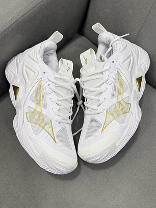 Mizuno Momentum 3 White Gold 