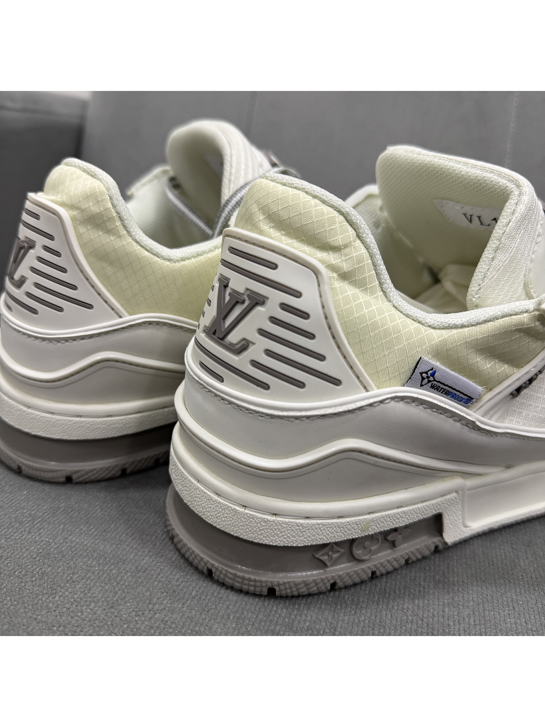 Louis Vuitton Trainer Beige  4