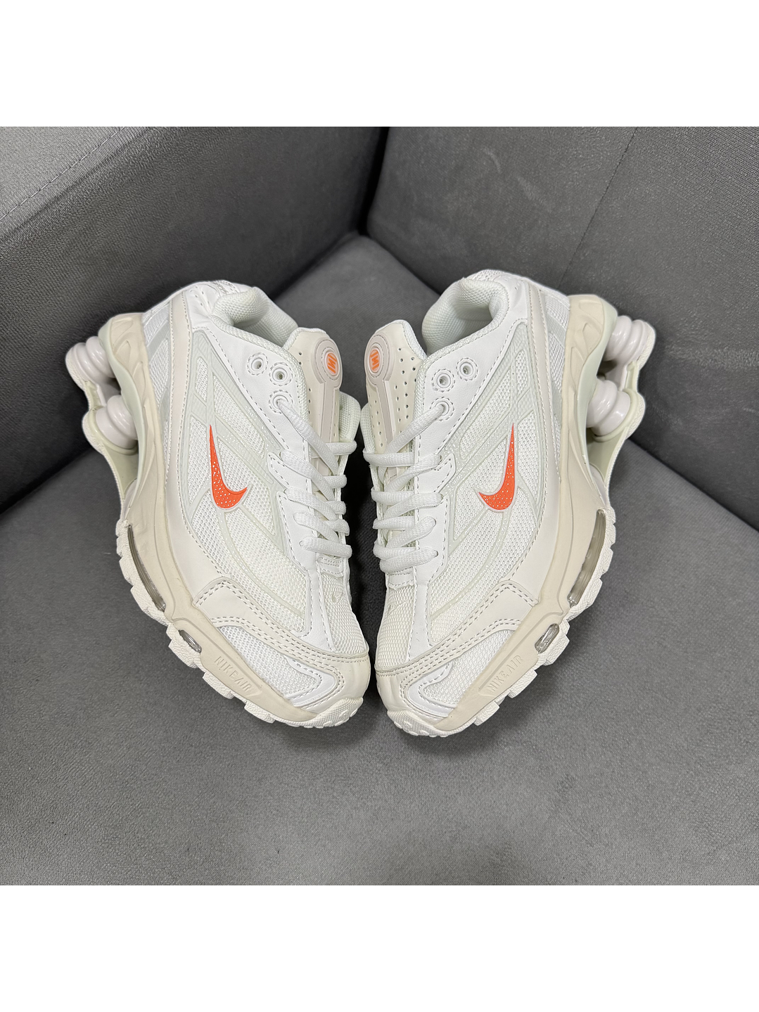 Nike Shok Beige Orange 2
