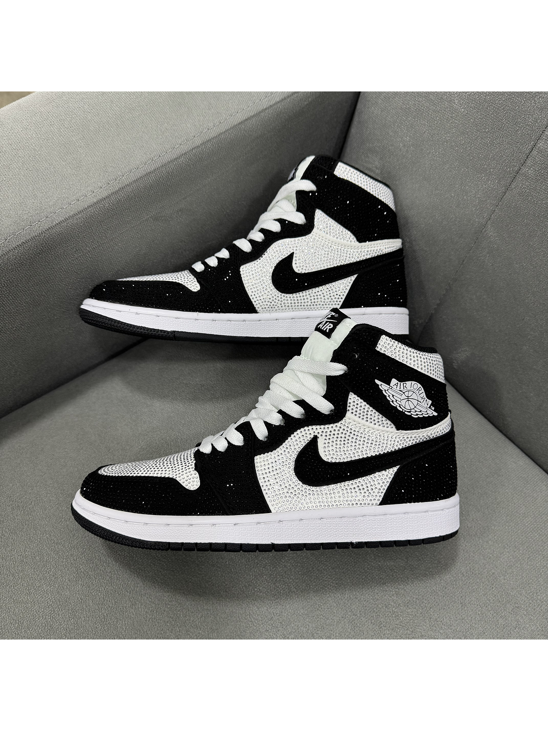 Jordan Retro 1 Panda Swarovski 2