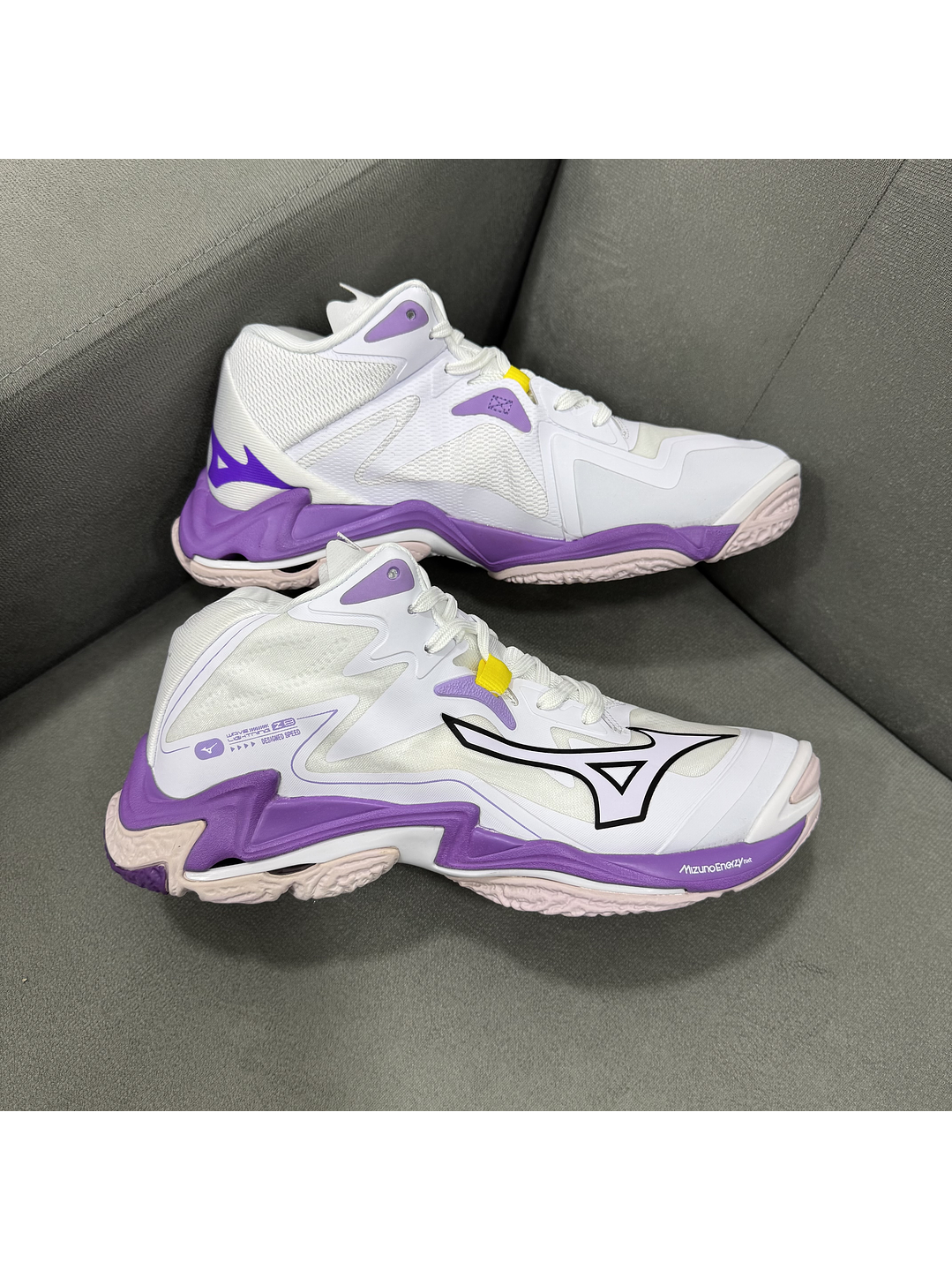Mizuno Wave Z8 White Purple 4
