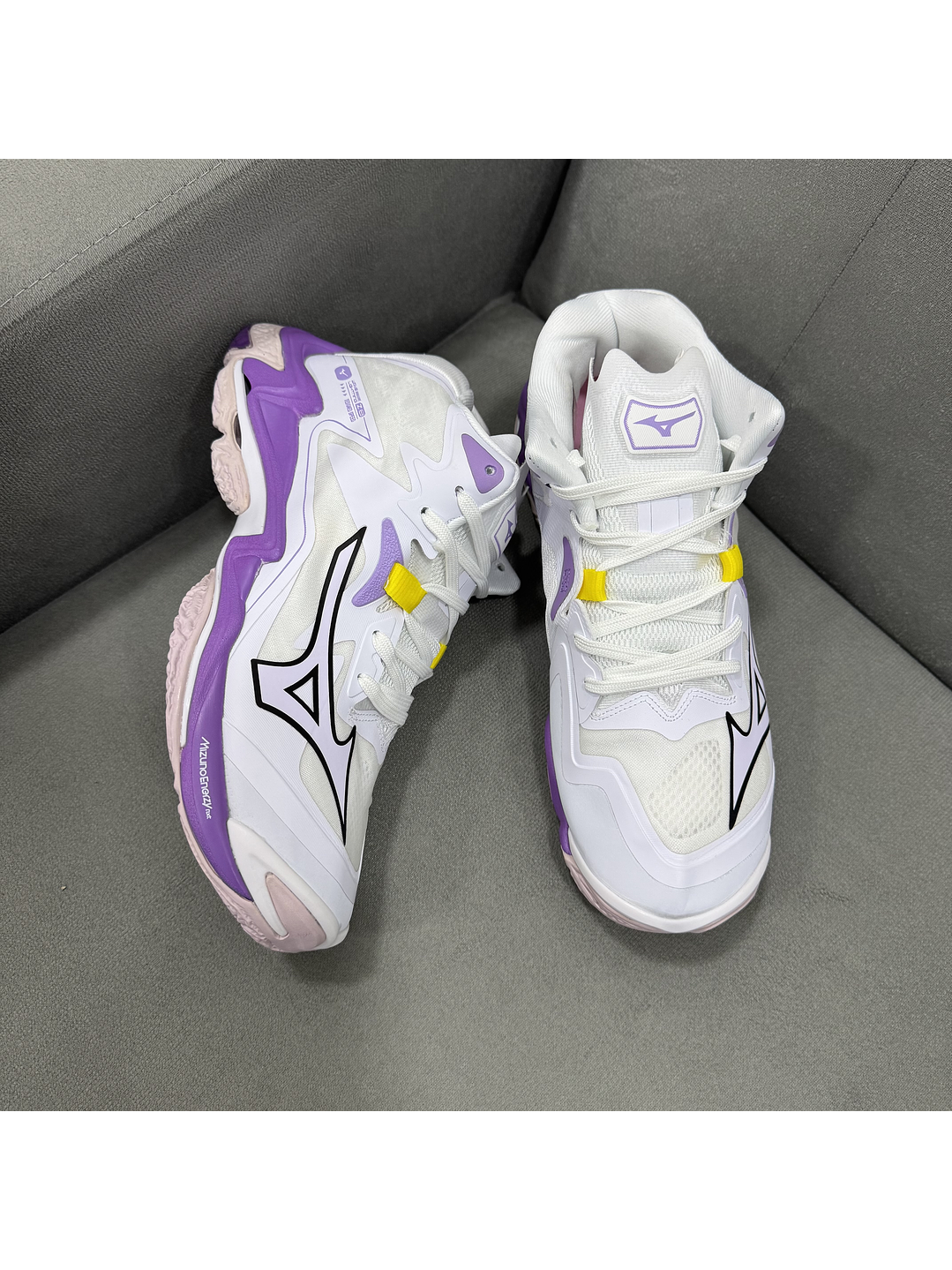Mizuno Wave Z8 White Purple 2
