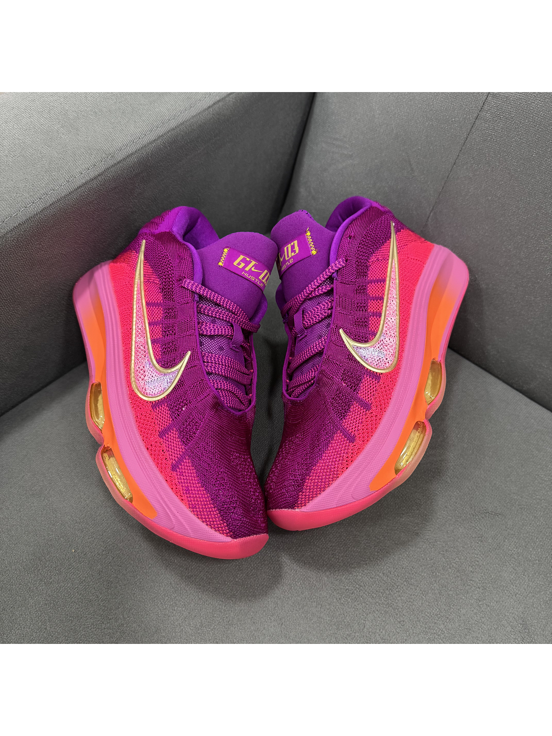Nike GT Hustle 3 Hyper Pink  1