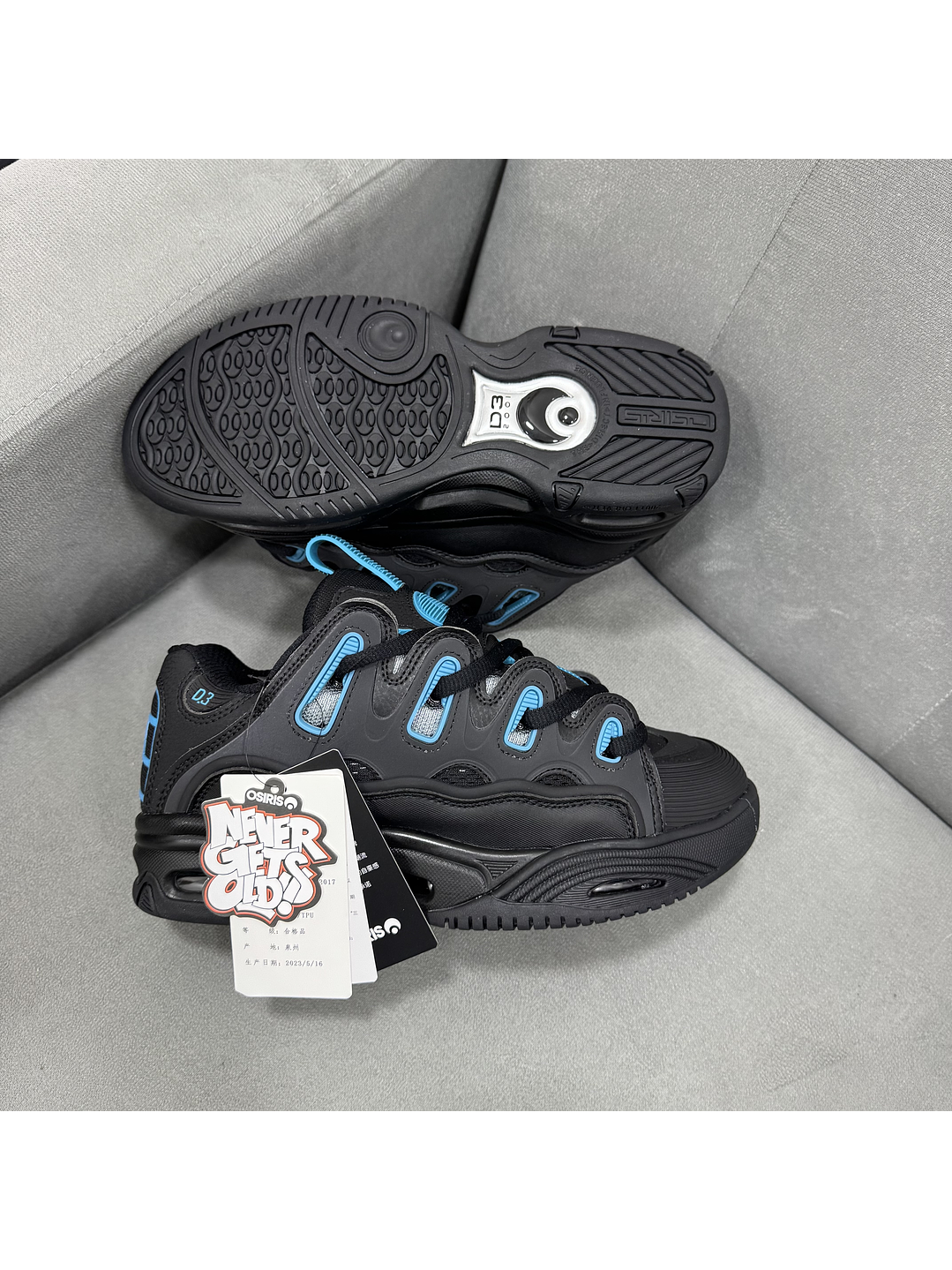 Osiris D3 2001 Black Blue 4
