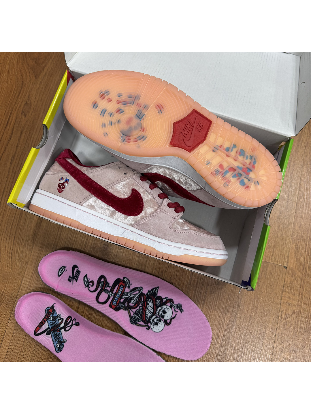 Nike Sb Dunk Strange Love  3