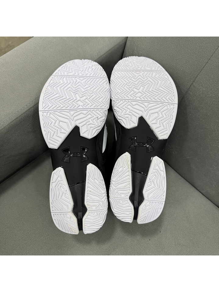 Under Armour Curry 2 Black White  2