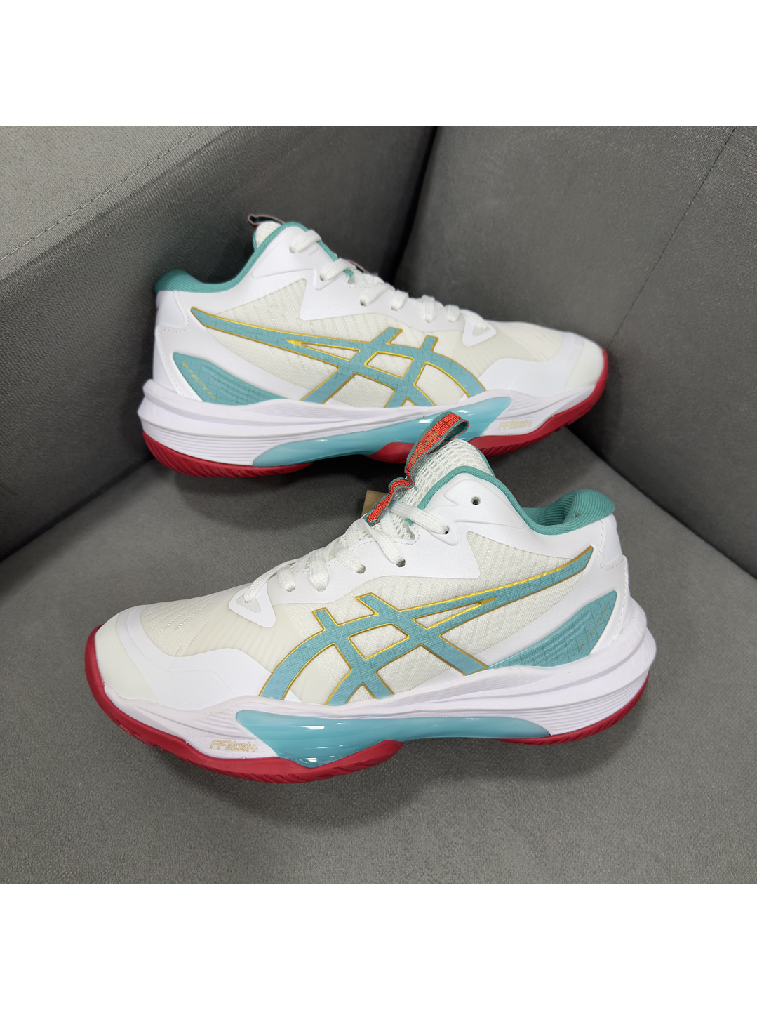 Asics Sky 3 White Blue Coast 1