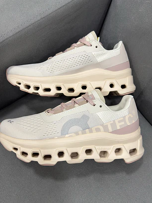 On Cloudmonster Pink