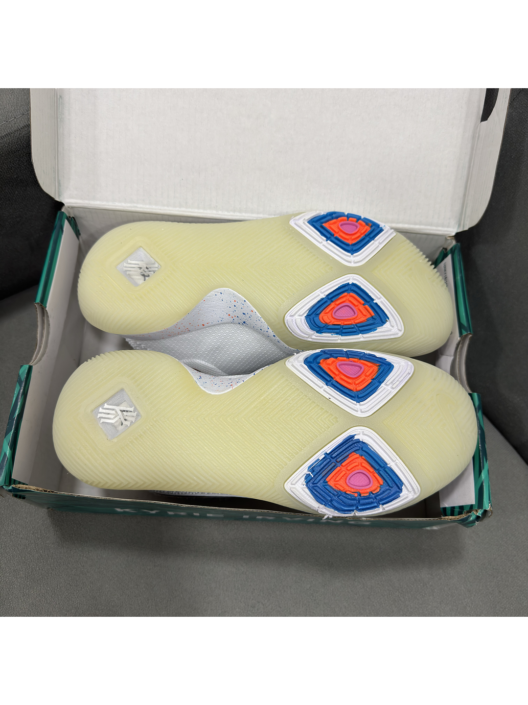 Nike Kyrie 3 White EYBL  2