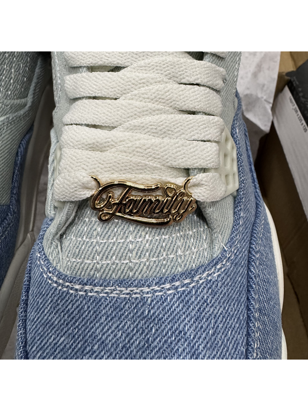 Jordan Retro 4 Denim Family  4