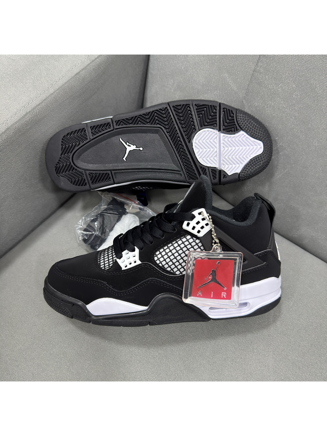 Jordan Retro 4 THUNDER 3
