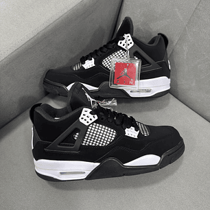 Jordan Retro 4 THUNDER