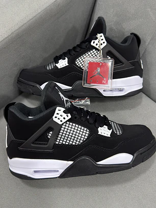 Jordan Retro 4 THUNDER