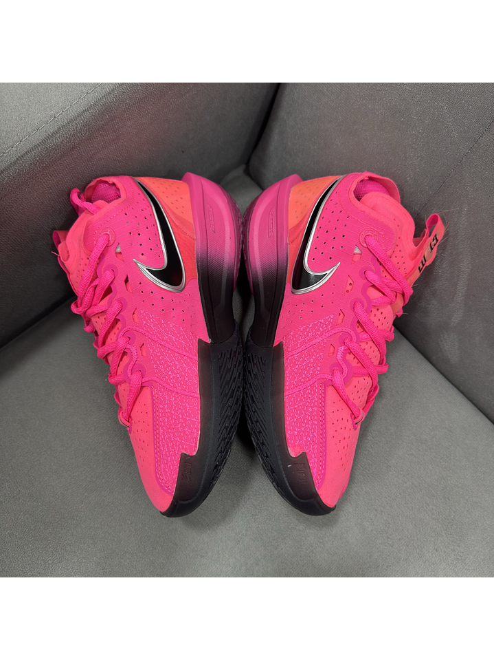 Nike GT Cut 3 Hyper Rosa 2