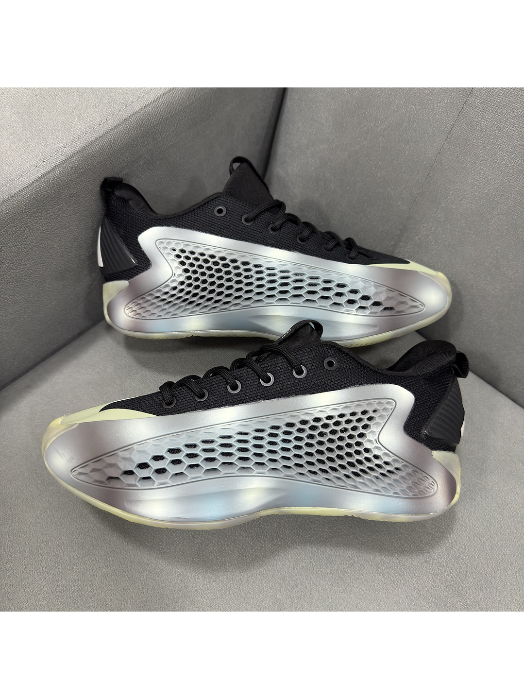 Adidas Anthony Edwards 1 Low Gris  1