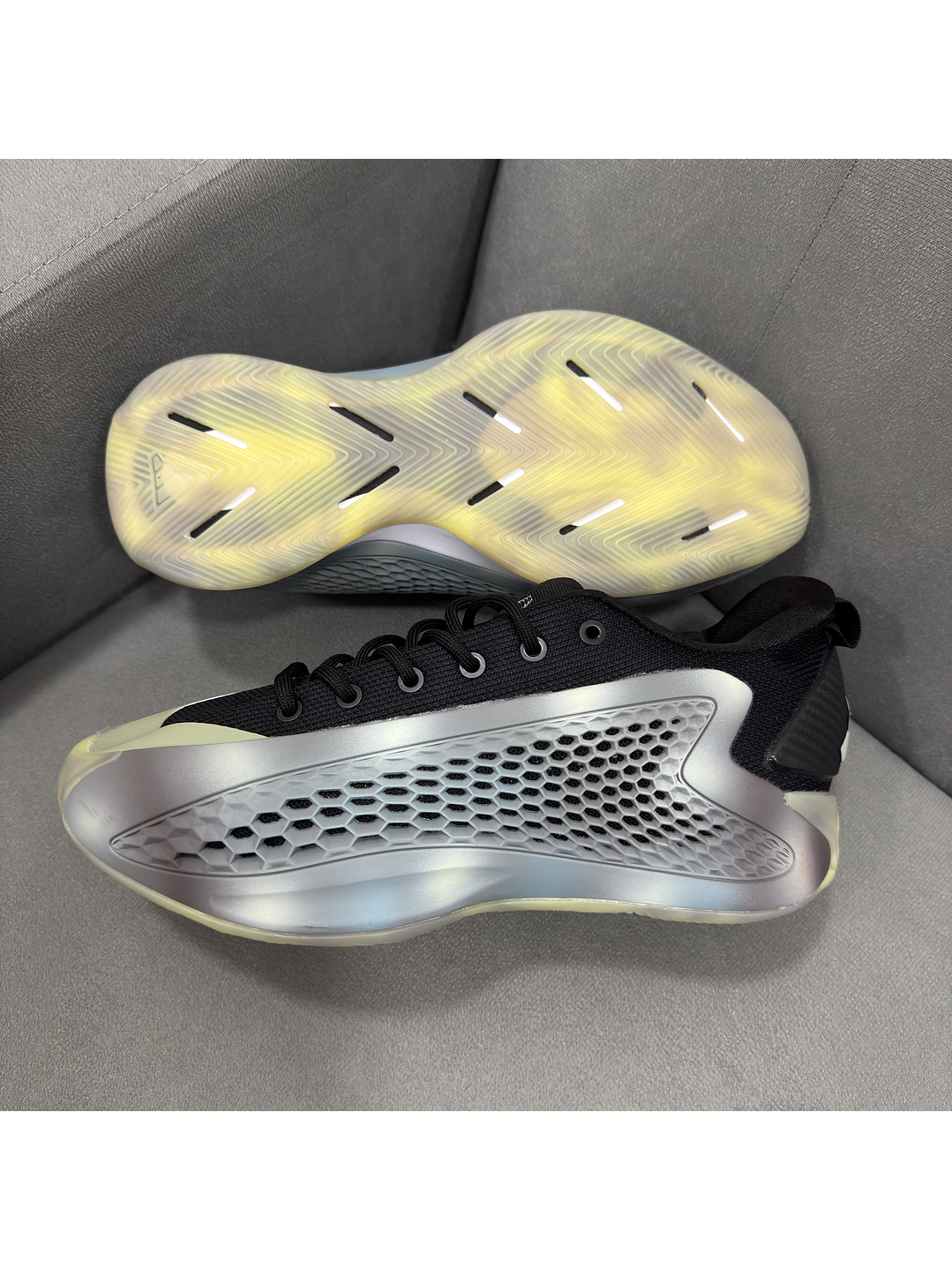 Adidas Anthony Edwards 1 Low Gris  3