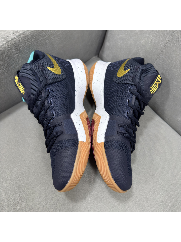 Nike Kyrie 3 Obsidian Gold  3