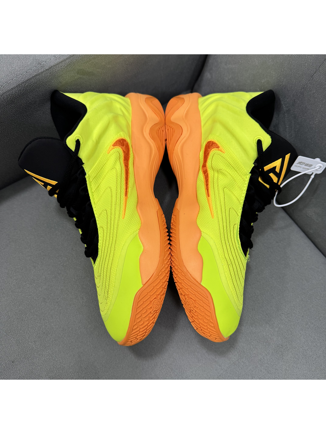 Nike Giannis 4 Mandarín  2