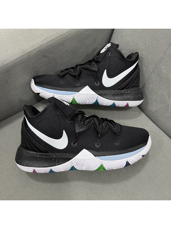 Nike Kyrie 5 Magic  1