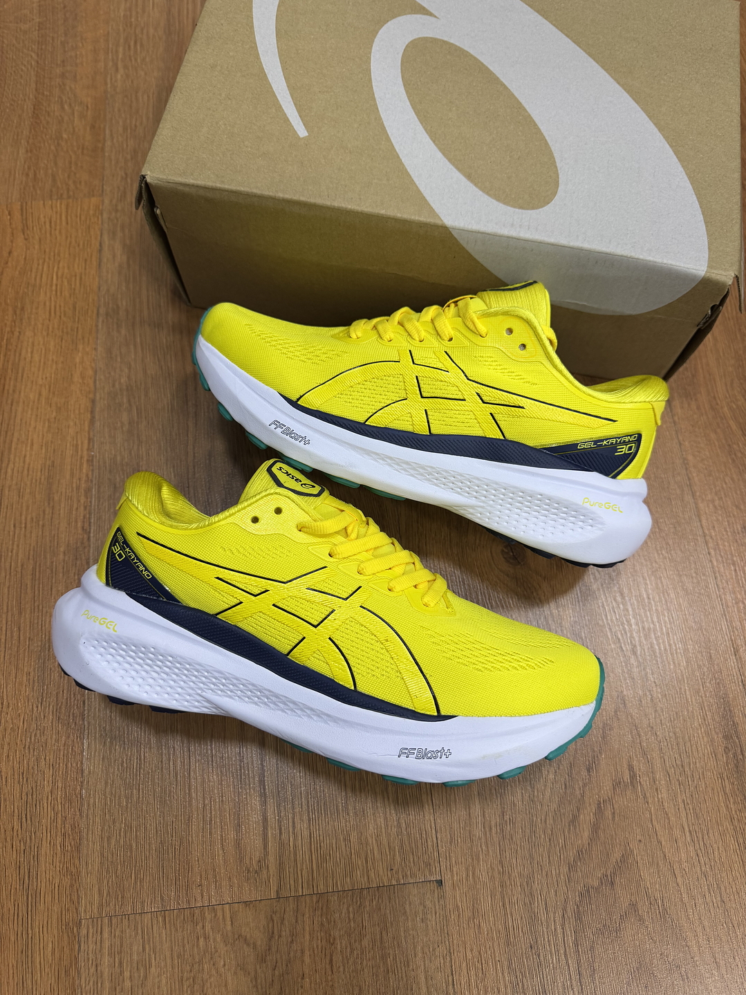 Asics Gel Kayano 30 Yellow  1