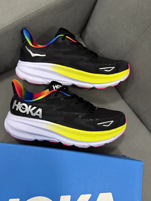 Hoka Clifton 9 Black 