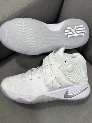Nike Kyrie Irving 2 White 