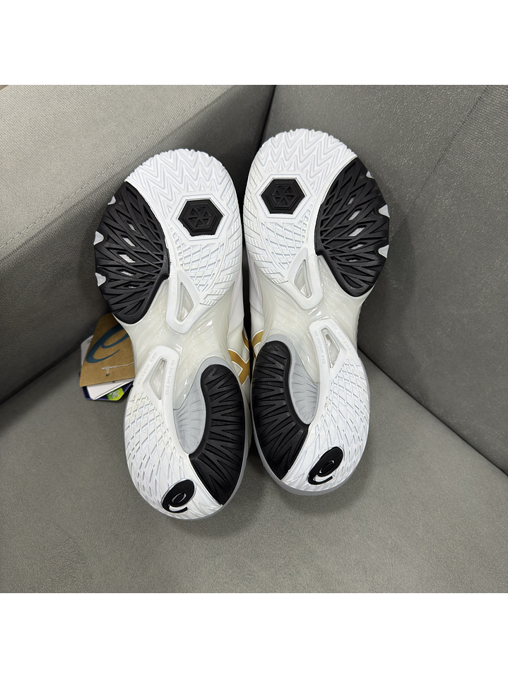 Asics Metarise White Gold 3